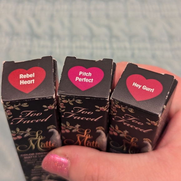 bundle of Too Faced La Matte color drenched matte lipsticks - Picture 2 of 5
